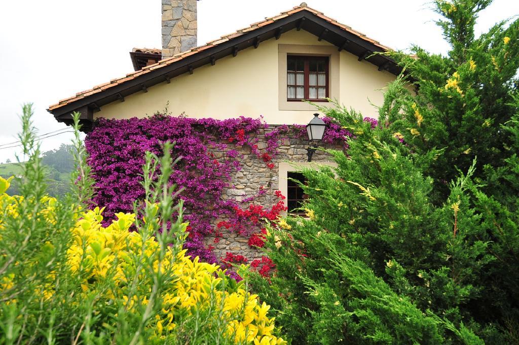 Miravalles Casa Rural Llugaron I מראה חיצוני תמונה