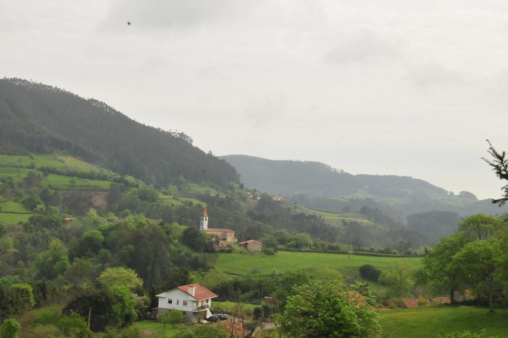 בית הארחה Miravalles 	Casa Rural Llugaron I מראה חיצוני תמונה